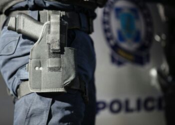 Πυροβολώντας τη νεολαία