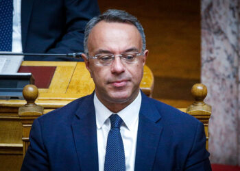 Αντί για «ρήξη»… χάδια στους τραπεζίτες, στον «αέρα» οι δανειολήπτες