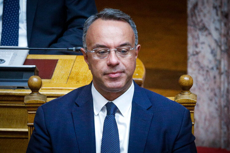 Αντί για «ρήξη»… χάδια στους τραπεζίτες, στον «αέρα» οι δανειολήπτες