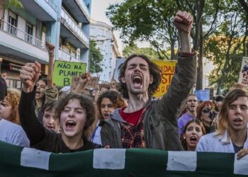 Πορτογαλία: Ο πόλεμος γκρέμισε τις αυταπάτες