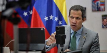 Τέλειωσαν τον Γκουαϊδό μέσω τηλεδιάσκεψης στο Zoom!