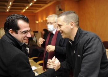 Ξαναμοιράζουν την ακροδεξιά τράπουλα, λογαριάζουν χωρίς τον «ξενοδόχο»