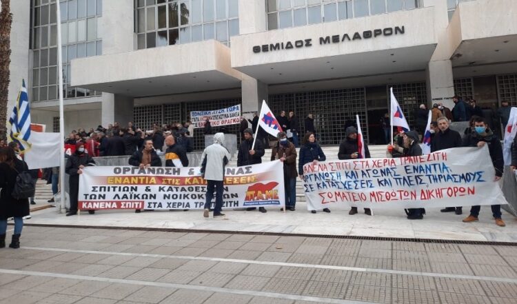 Πλειστηριασμοί: Λύνουν ακόμα περισσότερο τα χέρια στα «κοράκια»