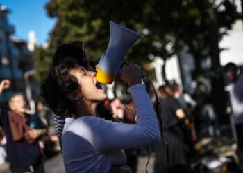 «Απεργίες ντελίβερι» διαρκείας για την προάσπιση του δημόσιου σχολείου στην Πορτογαλία