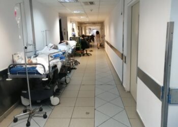 Νοσοκομεία: Αντί για νέες κλίνες, «χρυσώνουν» τους ιδιώτες με τα ράντζα