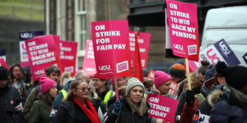 Συνεχίζεται ο απεργιακός ξεσηκωμός