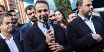 Απόλυτα δικομματική προεκλογική ατζέντα θέλουν ΝΔ και ΣΥΡΙΖΑ