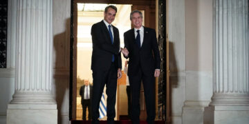 Πόλεμος, όπλα και καταστολή στη «σωστή πλευρά της ιστορίας»