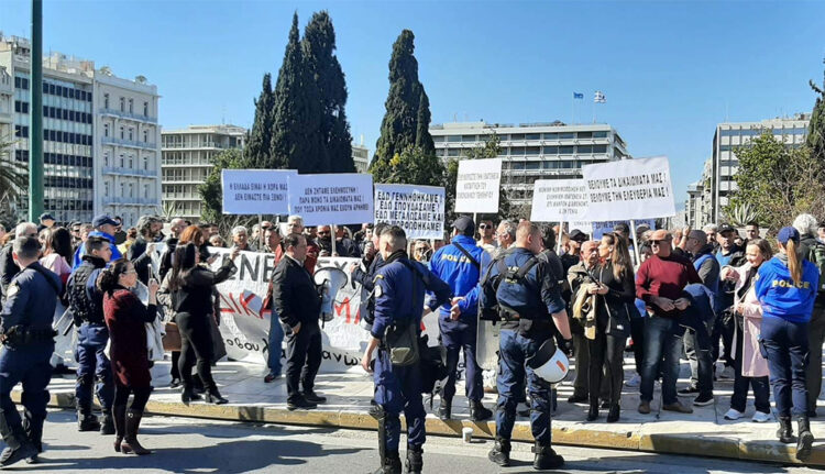 Η αλβανική κοινότητα στην Ελλάδα αγωνίζεται και διεκδικεί τα δικαιώματά της!