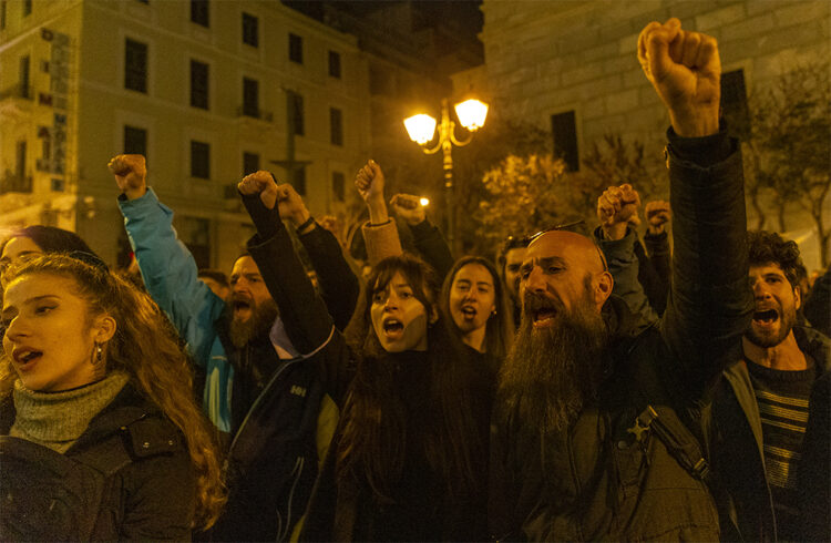 Καλλιτέχνες: Από το εγώ στο εμείς και από το όνειρο στην πράξη!*