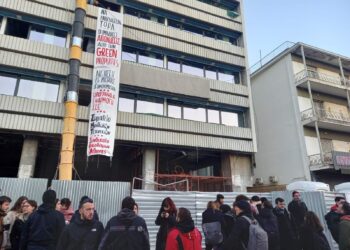 Green Properties: Απεργία στα εργοτάξια και διαδήλωση για τις απολύσεις (φωτο)