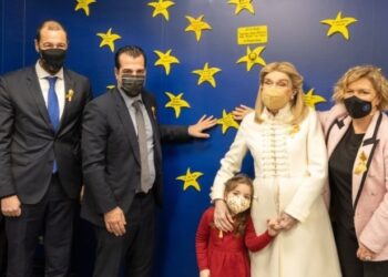 ΕΣΥ: Τα παιδο-ογκολογικά στους ιδιώτες
