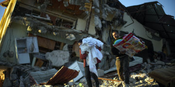 Τουρκία: Κερδοσκοπία και λεηλασία πριν και μετά την καταστροφή