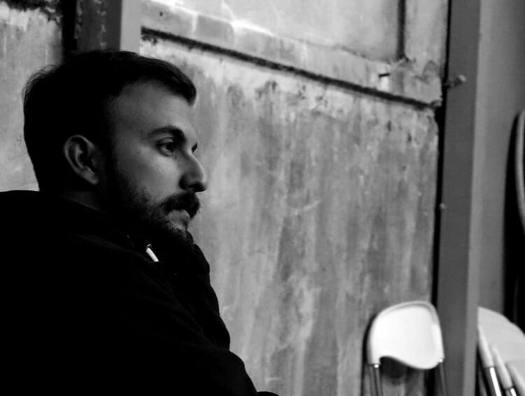 Σπύρος Μπέτσης, σκηνοθέτης: Έχουν βάλει στόχο να φιμώσουν κάθε διαφορετική φωνή