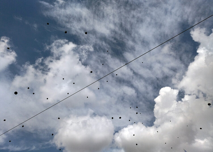 Συγκλονιστικό συλλαλητήριο στο Σύνταγμα για το έγκλημα στα Τέμπη (φωτό+βίντεο)-Η αστυνομία χτύπησε πάλι με δακρυγόνα