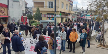 Σιδερόφραχτο Μαρούσι-Διαμαρτυρία κατοίκων για την παρουσία Μητσοτάκη