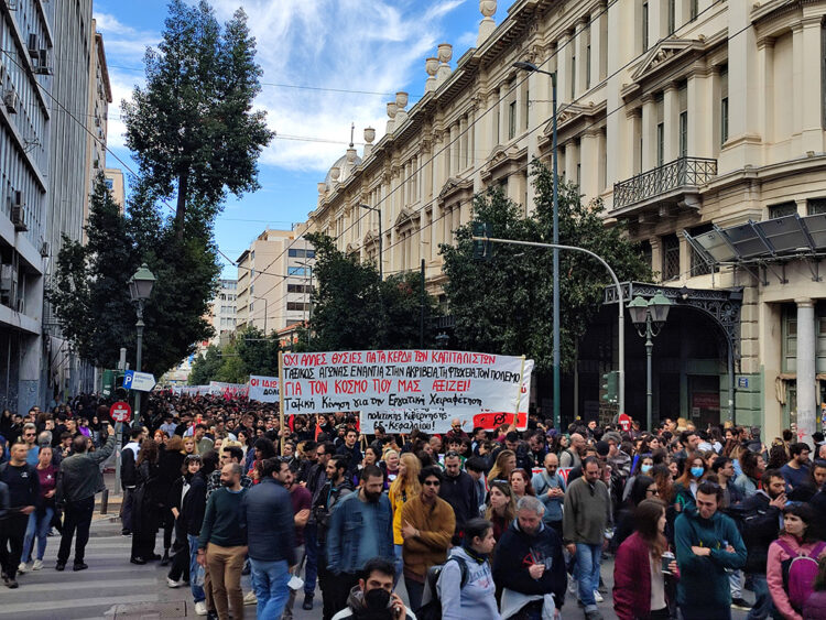 Απεργία-σεισμός τσουνάμι ανατροπής