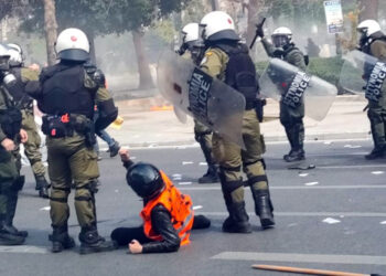 Αμόκ καταστολής κατά διαδηλωτών