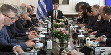 Το κυνικό σχέδιο  πίσω από τα «συγγνώμη»