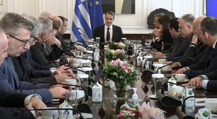 Το κυνικό σχέδιο  πίσω από τα «συγγνώμη»