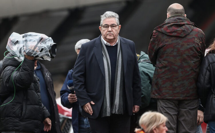 ΚΚΕ: Φωνάζει για τα καπιταλιστικά κέρδη, αλλά  δεν ζητά άμεση εθνικοποίηση της ιδιοκτησίας τους