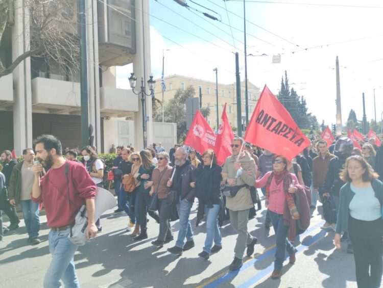 ΑΝΤΑΡΣΥΑ για 8 Μάρτη: Μέρα απεργίας για ελευθερία – ισότητα – χειραφέτηση