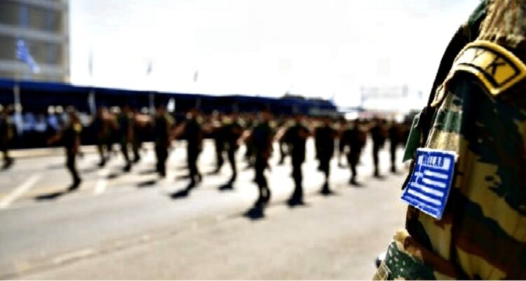 ΕΛΔΥΚ: «Φρένο» στα καψόνια σε βάρος νέων φαντάρων