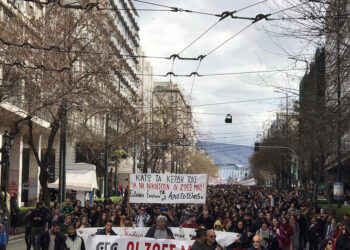 Αστείρευτα ποτάμια αγώνα σε όλη τη χώρα