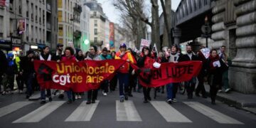Συγκέντρωση αλληλεγγύης στον αγωνιζόμενο γαλλικό λαό Δευτέρα 27 Μαρτίου στη Γαλλική Πρεσβεία