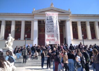 Αριστερά για το κίνημα, ή πίσω και κόντρα σε αυτό;