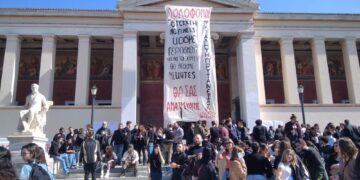 Αριστερά για το κίνημα, ή πίσω και κόντρα σε αυτό;