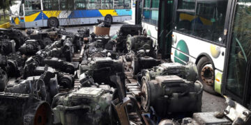 Απαξιώνουν  τον ΟΑΣΑ,  ανοίγουν τον δρόμο  στους ιδιώτες