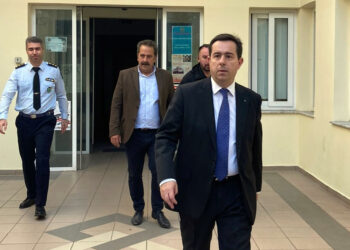 Σέρνουν τον Σύλλογο Υπαλλήλων Υπηρεσίας Ασύλου στα δικαστήρια