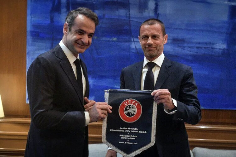 Ο Μητσοτάκης «διαιτητής» των ολιγαρχών