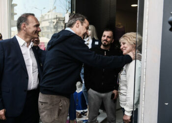 Εκστρατεία με ακροδεξιά ατζέντα και «γελαστούς εργαζόμενους»