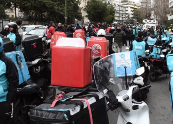 ΑΝΤΑΡΣΥΑ: Στο πλευρό των διανομέων της Wolt και του δίκαιου αγώνα τους