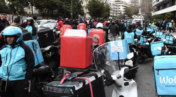 ΑΝΤΑΡΣΥΑ: Στο πλευρό των διανομέων της Wolt και του δίκαιου αγώνα τους