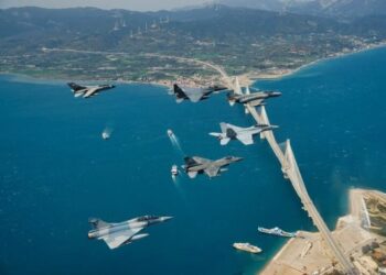 Ξεκινά η άσκηση «Ηνίοχος 2023»: «Πεδίο βολής φτηνό» η χώρα για τα πολεμικά σχέδια του κεφαλαίου