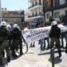 Άγρια επίθεση της αστυνομίας στη συγκέντρωση αλληλεγγύης στη 12χρονη!