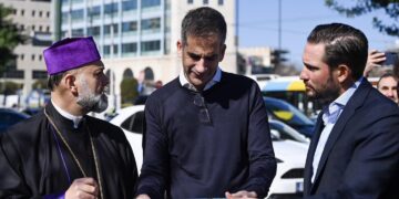 Τα σχολεία ρημάζουν και Μπακογιάννης – Αξιώτης μοιράζουν υποσχέσεις. Ως εδώ με τον εμπαιγμό!