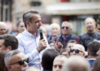 ΝΔ: Εκστρατεία εξαγοράς ψήφων  με τα 150αρια των νέων