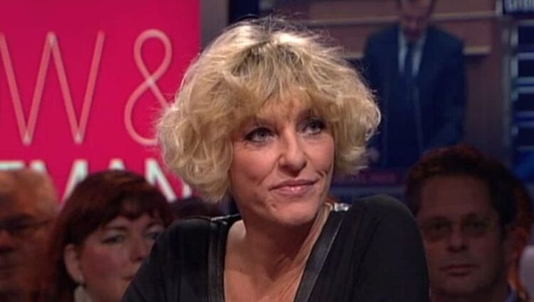 Δήλωση στήριξης της ΑΝΤΑΡΣΥΑ από τη δημοσιογράφο με το «κόκκινο καπέλο» Ίνγκεμποργκ Μπέγκελ