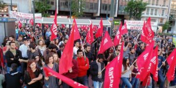 Δευτέρα 15 Μαΐου, στα Προπύλαια, η κεντρική προεκλογική συγκέντρωση της ΑΝΤΑΡΣΥΑ