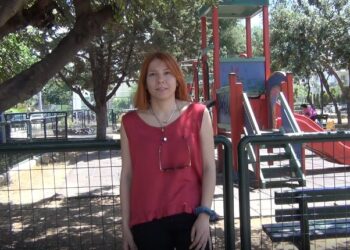 Κωνσταντίνα Θεοχαροπούλου: ΑΝΤΑΡΣΥΑ για νικηφόρους κοινωνικούς αγώνες, για μία «άλλη Αριστερά»