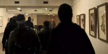 Κοινή ανακοίνωση ΝΑΡ και Socijalisticka Zora (B. Μακεδονία) για την επίθεση Χ.Α σε πολιτιστικό χώρο