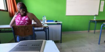 Ξεκινά η «κούρσα» των πανελλαδικών εξετάσεων