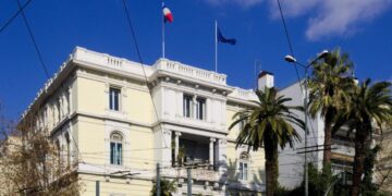 Ψήφισμα αλληλεγγύης σωματείων στον αγώνα των γάλλων εργατών