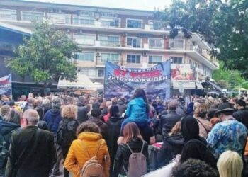 Τέμπη: Χυδαίος «εκτροχιασμός» ευθυνών