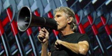 Μετά τον Ρότζερ Γουότερς,  καταδικάστε τον… Τσάρλι Τσάπλιν!