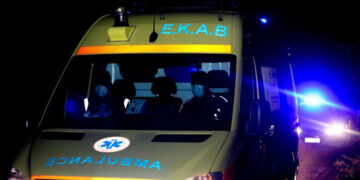 ΟΕΝΓΕ: Το ΕΚΑΒ κάλεσε την αστυνομία αντί να περιθάλψει μετανάστη